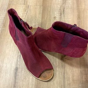 Toms block heel